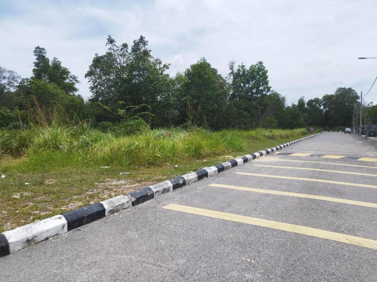 Tanah Lot Bangunan 5000 sqft Chendor Kuantan Freehold Geran Individu