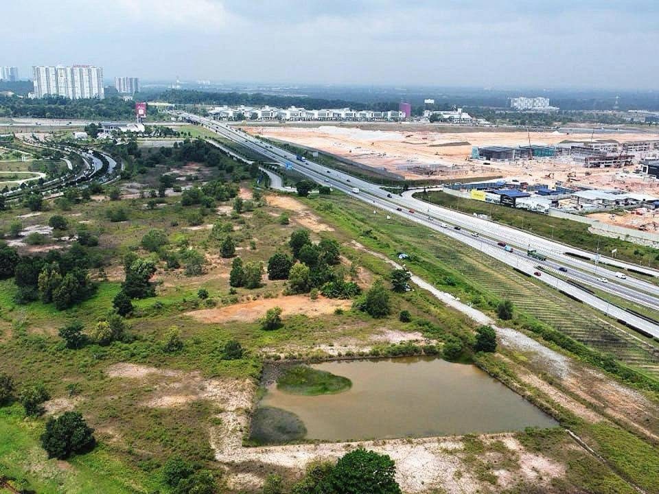 Tanah Corner Lot 18514 sqft Kampung Ampar Tenang Sepang Hadapan Jalan Utama