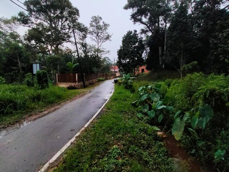 Tanah 2.86 Ekar Jalan Tung Tung Sungai Lui Hulu Langat Geran Individu Freehold