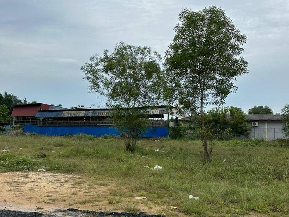 Tanah Lot Bangunan Bukit Damar Dengkil Sepang Selangor 6049 Sqft
