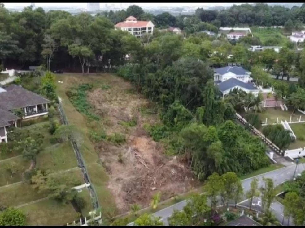š” Bungalow Land 25,287 sqft Seksyen 7 Shah Alam | Guarded Community | Dual Frontage