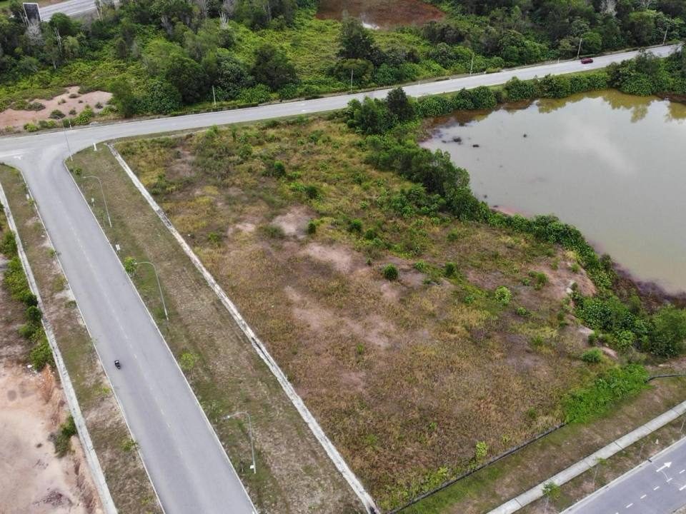 Tanah Corner Lot Tepi Jalan Springhill Taman Bayu Indra Lukut Port Dickson Negeri Sembilan 1 Ekar