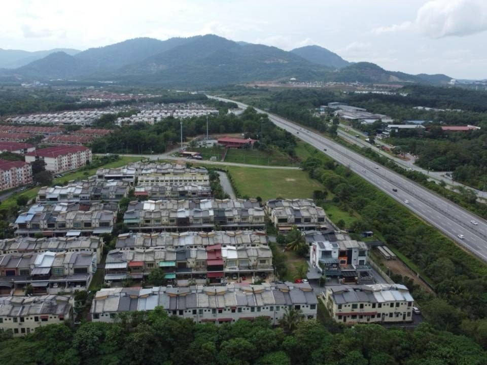 Tanah 1.1 Ekar Tepi LEKAS Highway Pajam Mantin Negeri Sembilan Freehold