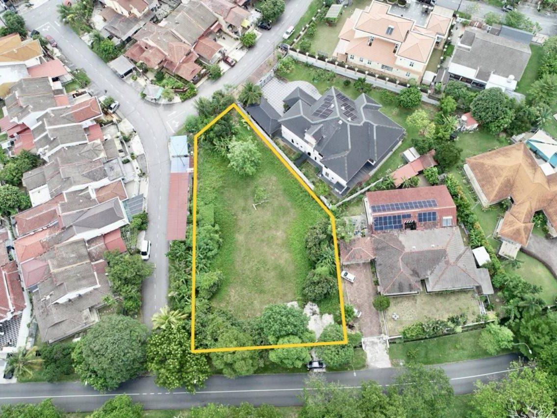 Tanah Lot Banglo Corner Seksyen 4 Bandar Baru Bangi 20744 Sqft