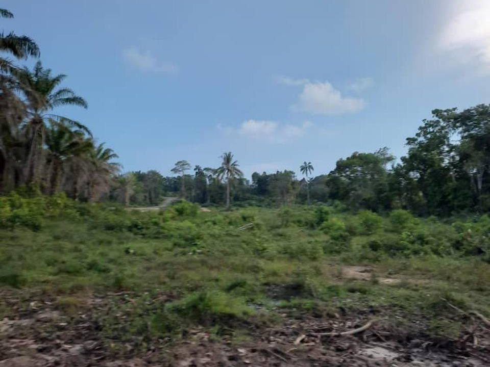 Tanah 1.63 Ekar Mersing Akses Jalan Utama Dekat Pantai