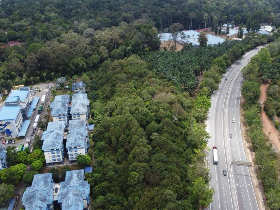 Tanah Stesen Minyak Ayer Keroh Melaka 40,009 Sqft Freehold Tepi Jalan Utama