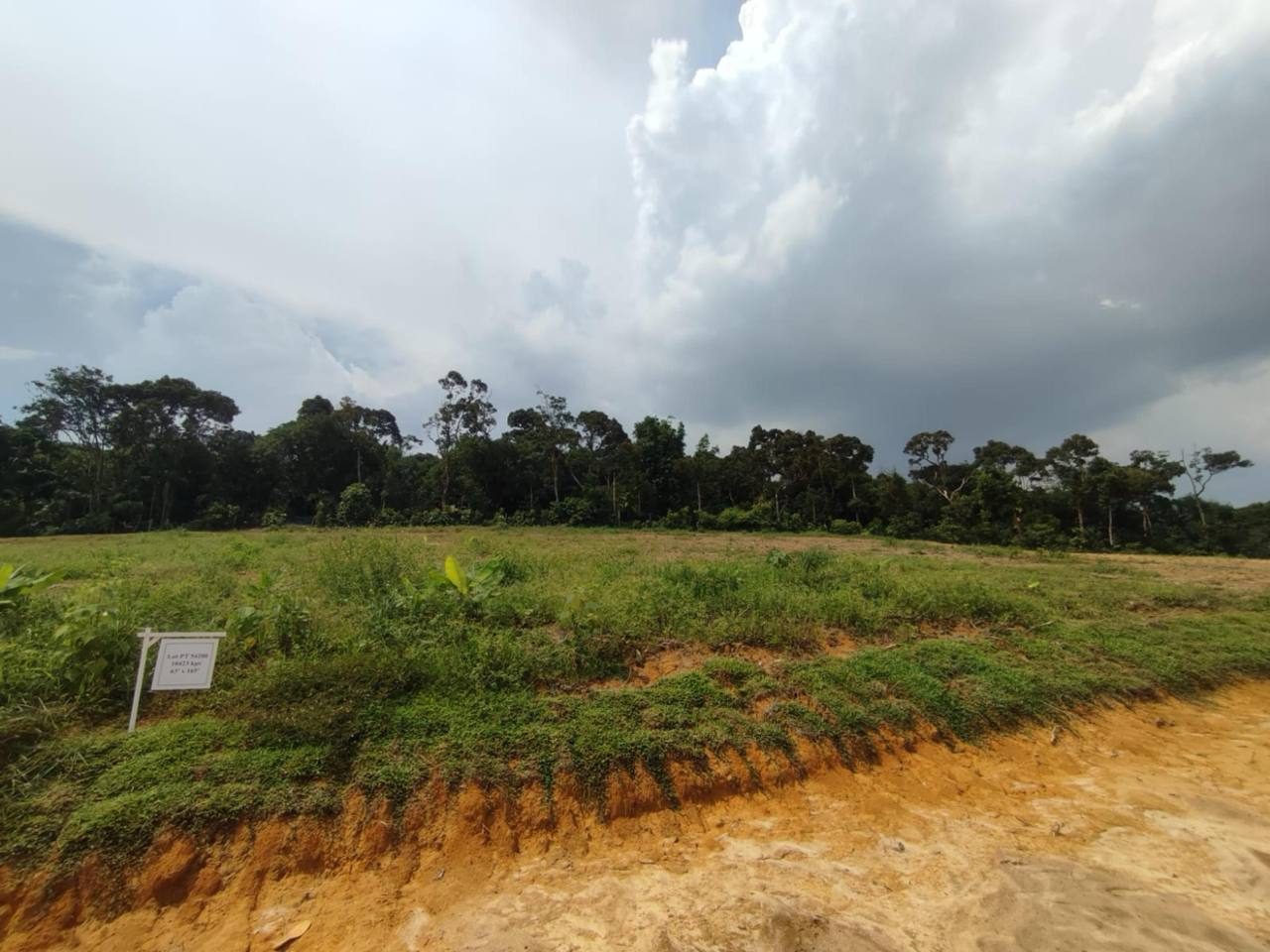 Tanah Lot Banglo Kuang Selangor 8200 Sqft Freehold Siap Infrastruktur