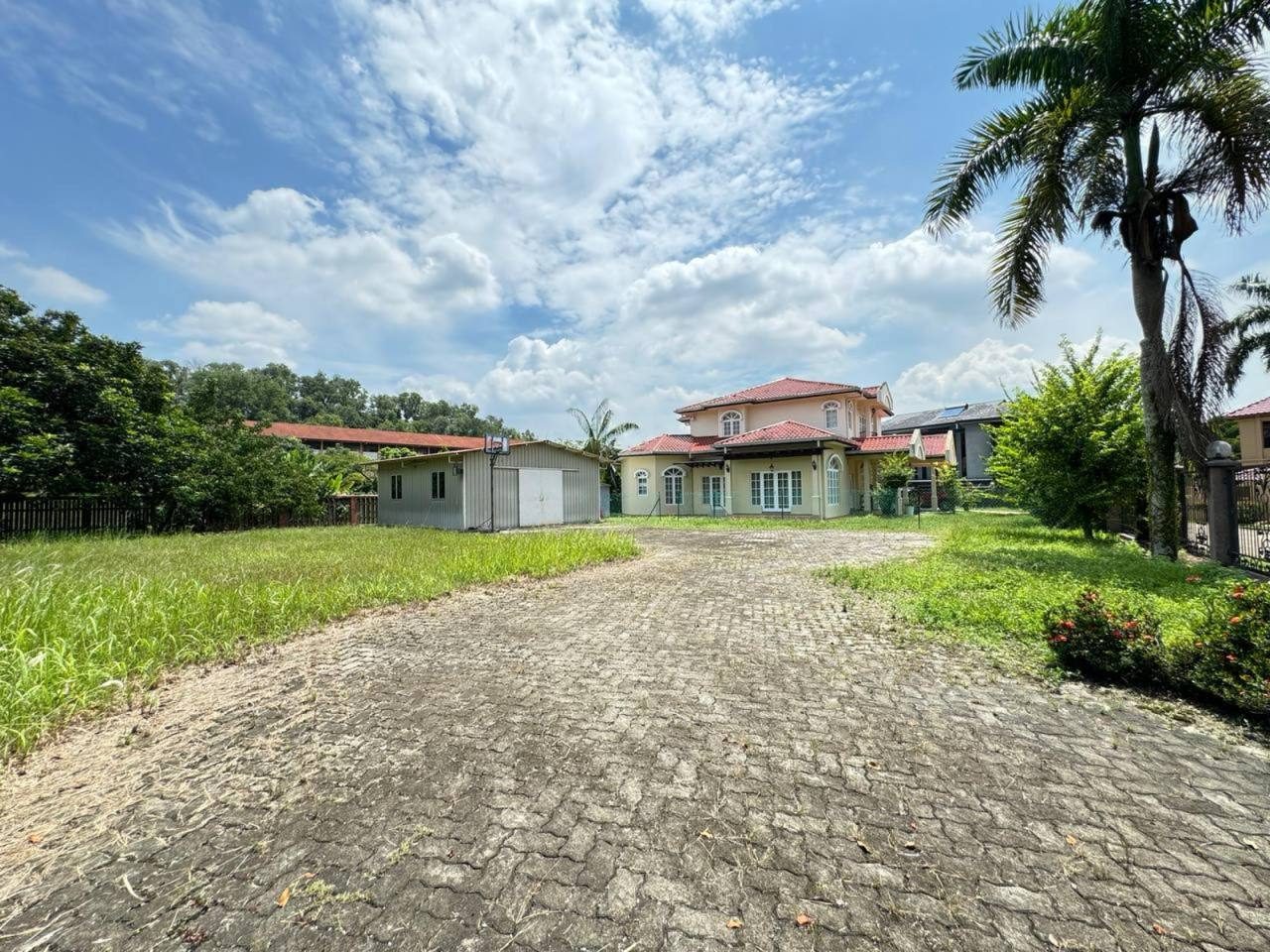 Tanah Lot Banglo Bukit Jelutong Shah Alam 7039 Sqft Freehold Gated Guarded