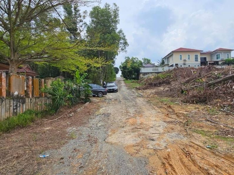 Tanah Lot Banglo Sungai Merab Putra Hillview Dengkil Selangor 7309 Sqft Freehold Infra Ready