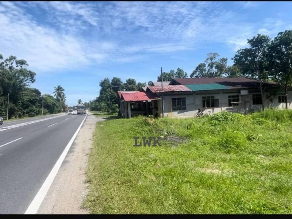 Tanah Tepi Jalan Utama Bukit Yong Jerteh Terengganu 2.82 Ekar Freehold