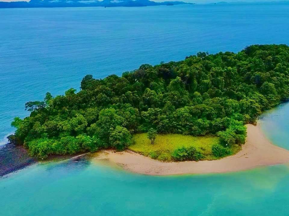 š Pulau Persendirian 1.7 Hektar Freehold Pulau Jemuruk Ayer Hangat Langkawi Kedah