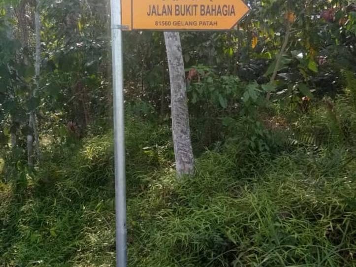 Tanah 3.18 Ekar Gelang Patah Freehold 2 Geran Dekat Tuas & PTP