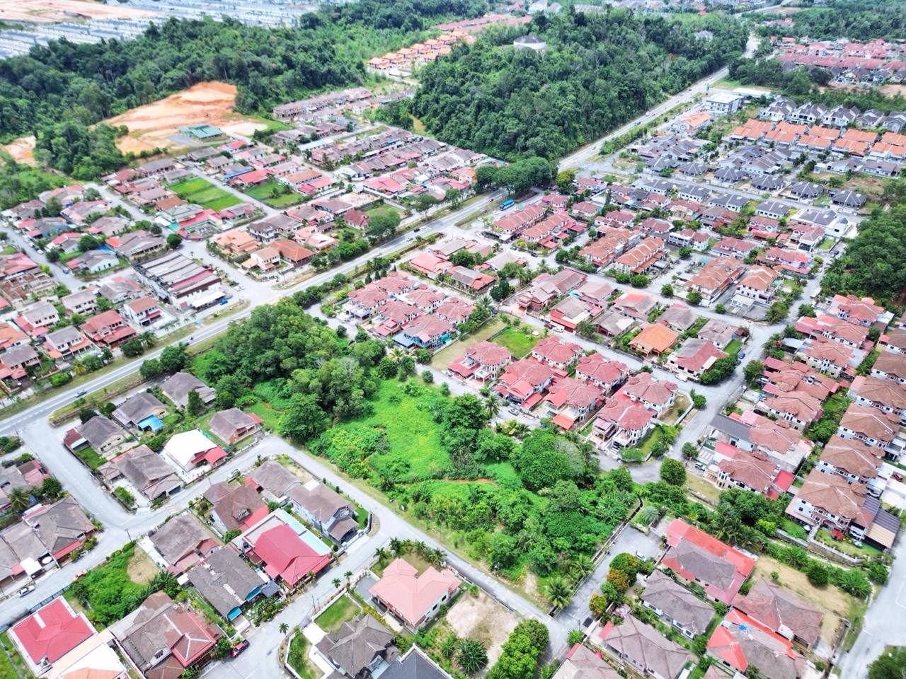 Tanah Pembangunan 3 Ekar Strategik di Jalan Paroi ā Senawang, Negeri Sembilan