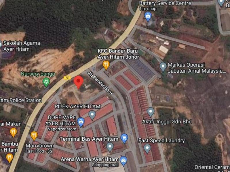 Tanah Komersial 2 Ekar Pusat Bandar Ayer Hitam Johor Sebelah KFC Sesuai Stesen Minyak