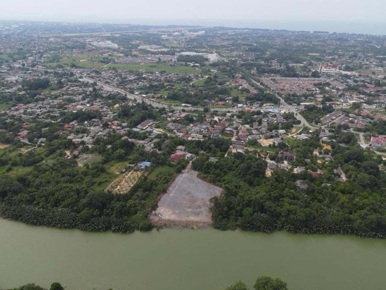 Tanah 2.21 Ekar Tepi Sungai Terengganu Kuala Nerus Freehold Akses Laut
