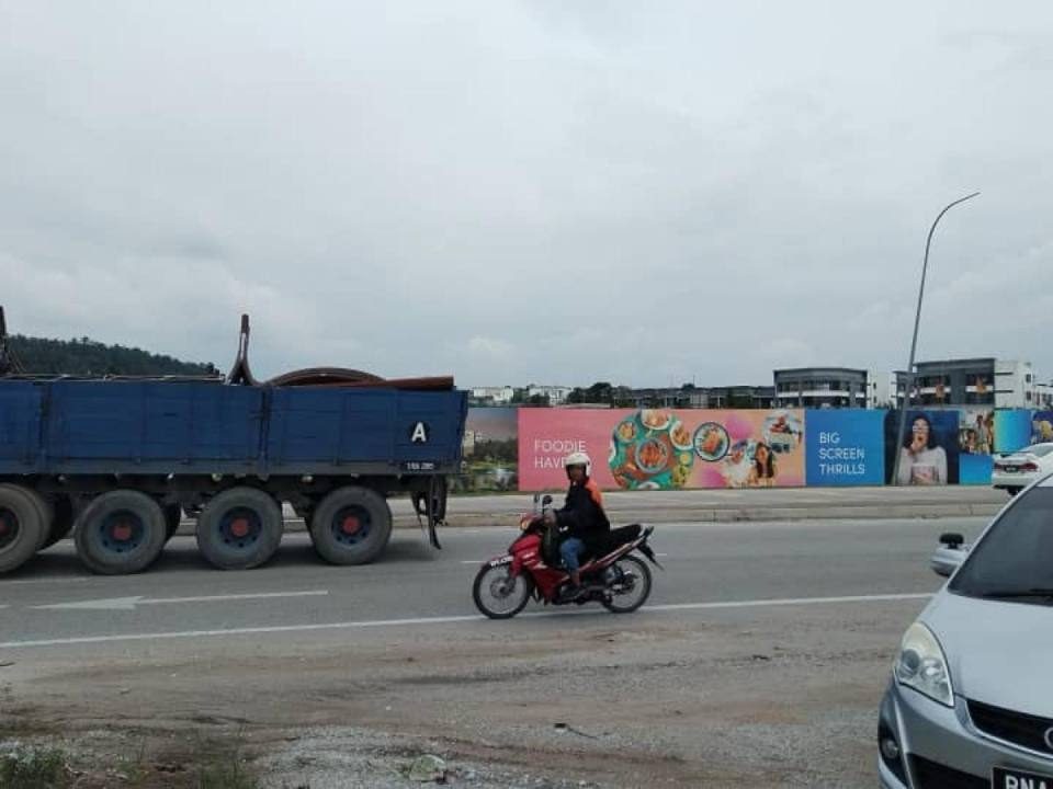 Tanah Bangunan 4,400 sqft Main Road Kuala Selangor ā Puncak Alam Opposite Bandar Sri Coalfields Freehold Customary Land