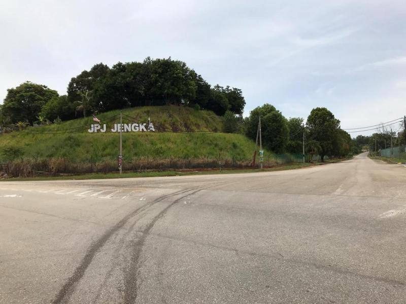 Tanah Pembangunan Bercampur Bandar Pusat Jengka Pahang 4.99 Ekar