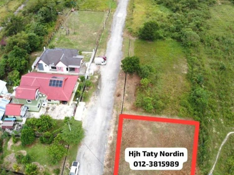 š” Lot Banglo Jenderam Hulu, Dengkil (Freehold ⢠Corner Lot)