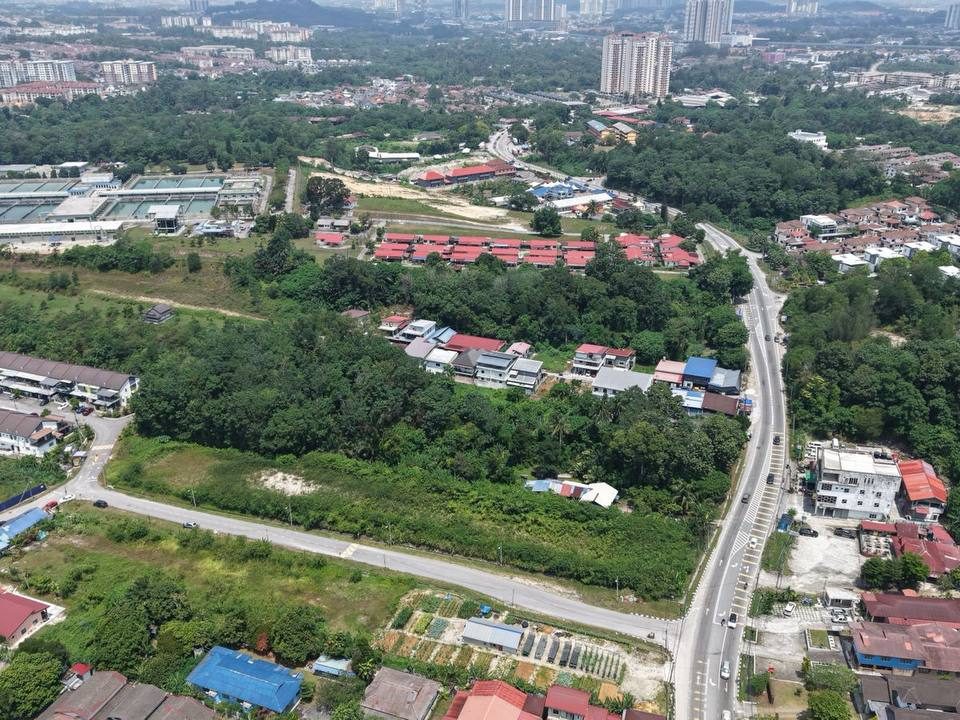 š¢ Tanah Sewa 1.45 Ekar Tepi Jalan Besar Batu 10 Hulu Langat š¢