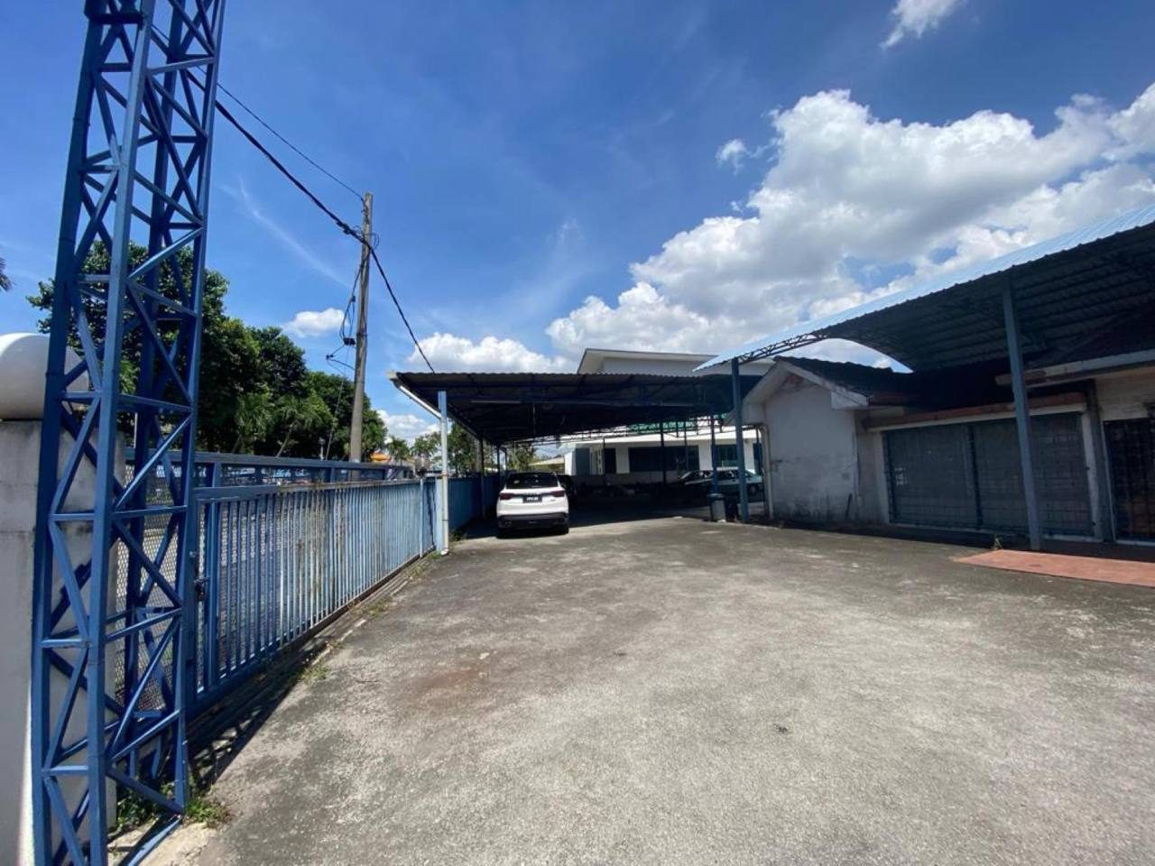 Corner Lot Komersial 10,193 sqft Klang | Hadap Persimpangan Utama | Showroom Sedia Ada