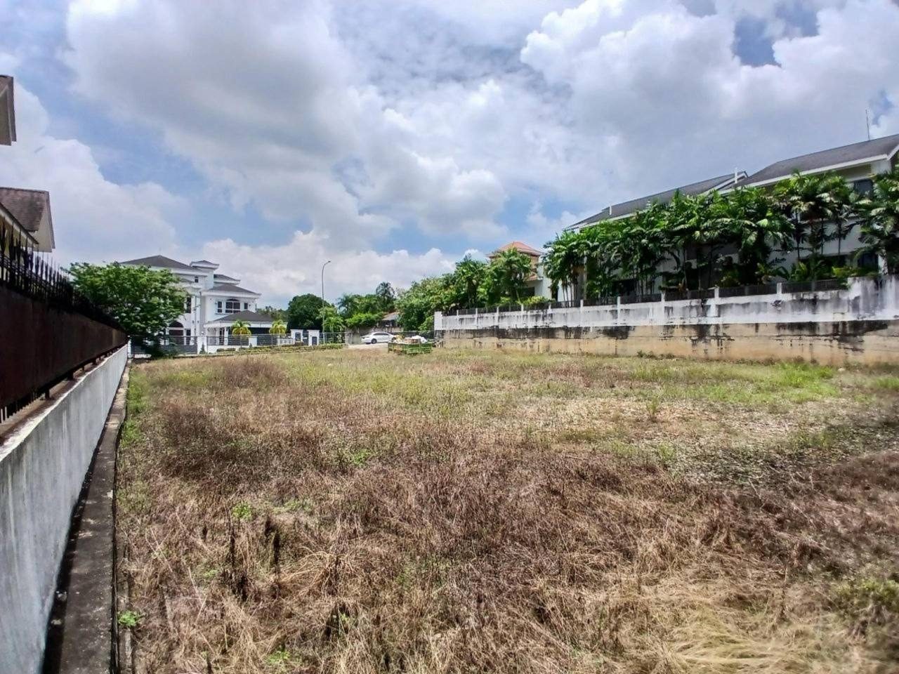 Tanah Banglo 11,485 sqft Seksyen 7 Shah Alam Jalan Oniks Siap Retaining Wall