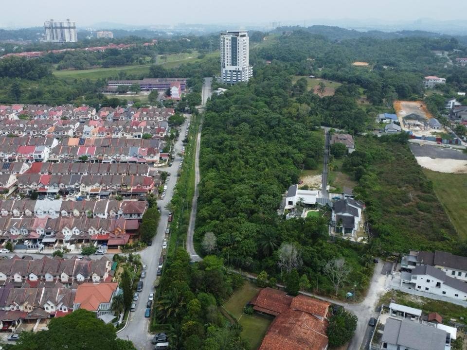 Tanah Pembangunan 4 Ekar Bukit Rahman Putra Freehold Kediaman