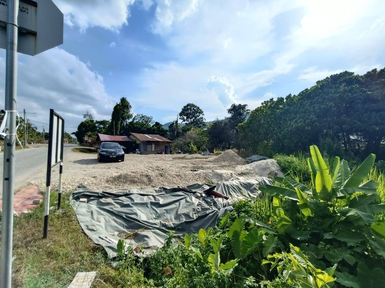 Tanah Pekan Gurun 1.41 Ekar Tepi Jalan 100m Masjid Gurun Freehold