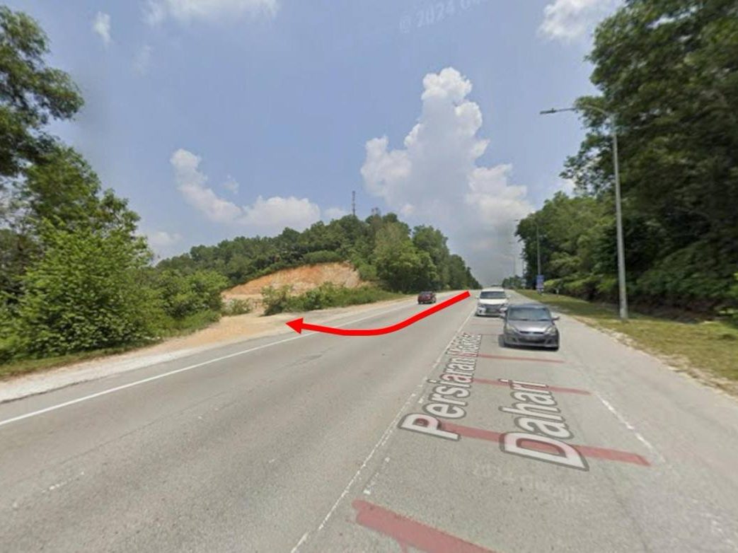 Tanah 9.6 Ekar Puncak Alam Persiaran Mokhtar Dahari Akses Jalan Utama