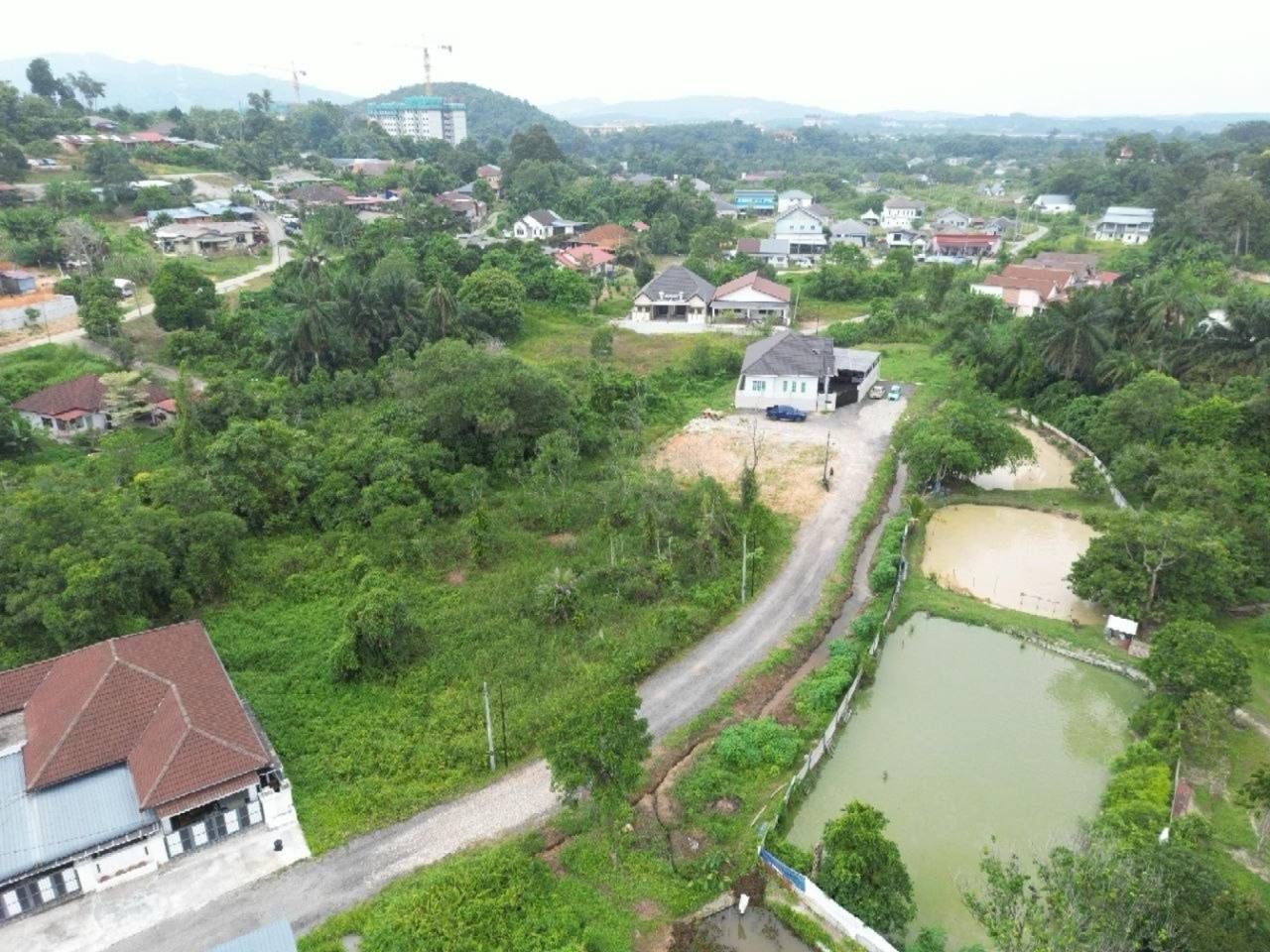 Tanah Lot Banglo Kg Desa Putra Sg Merab Kajang 3498 Sqft
