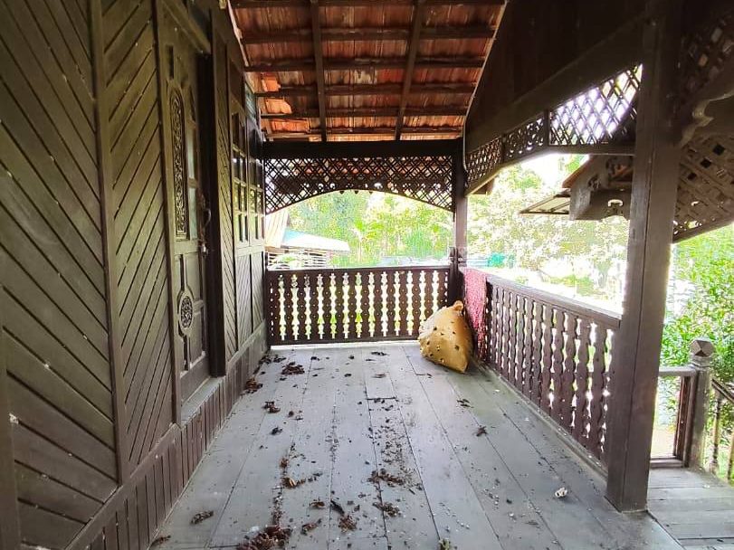 Tanah Bendang Dan Rumah Kayu Kulim Kedah 1.383 Ekar Freehold