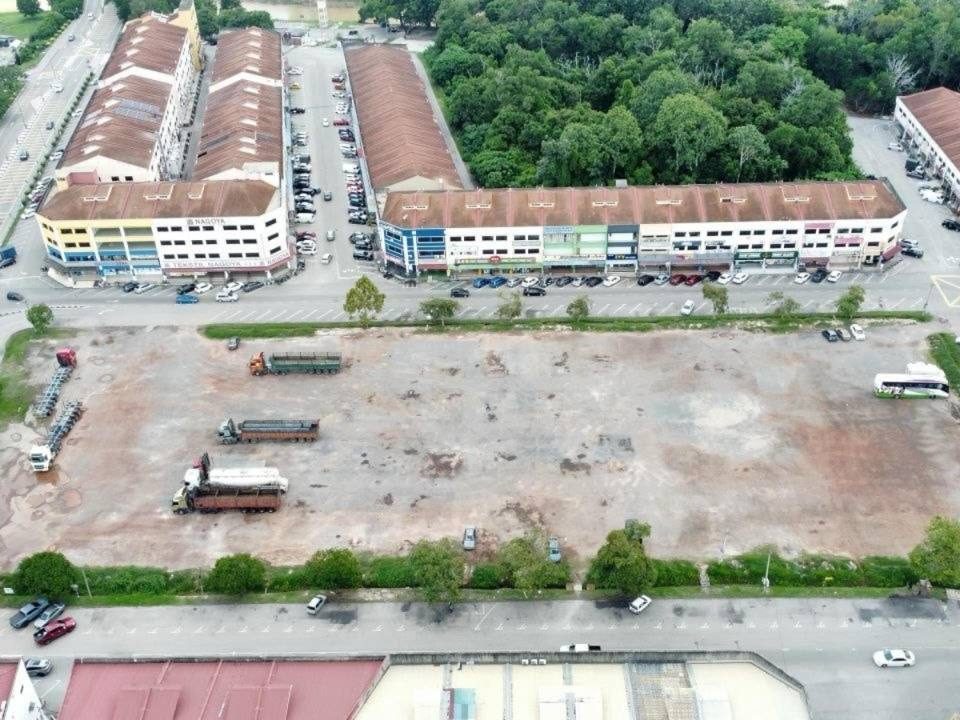 Tanah Komersial Segamat Johor 3 Ekar Freehold Geran Individu