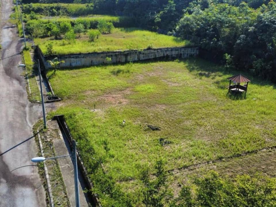 Tanah Lot Banglo Corner Lot Kuang Sungai Buloh 12,561 Kaki Persegi Freehold