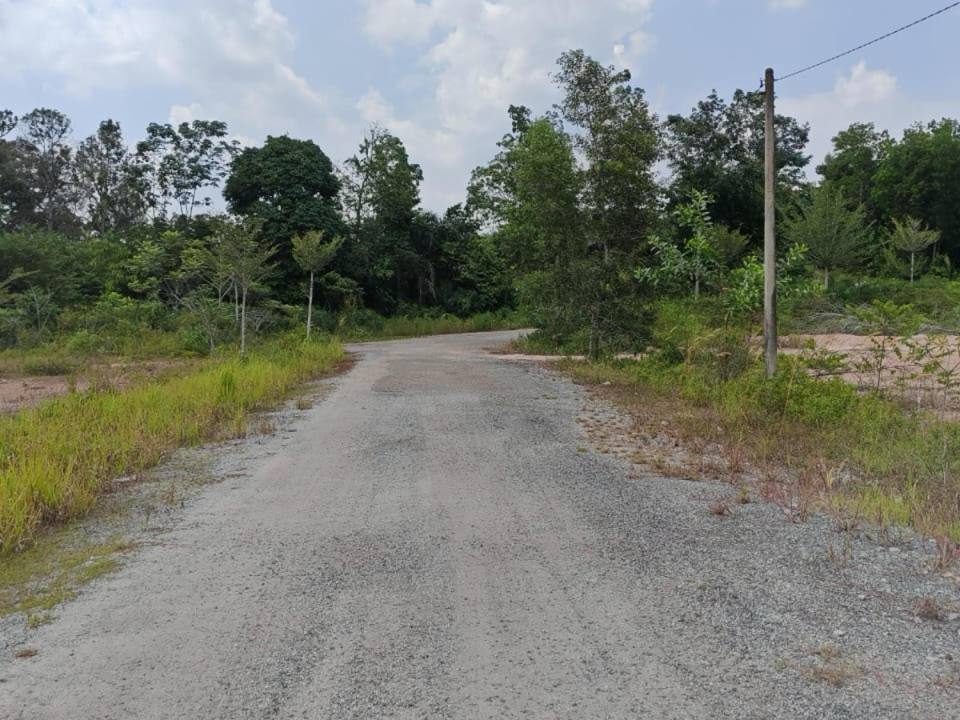 Lot Banglo Jenderam Hilir Dengkil 5,456 Kaki Persegi Freehold
