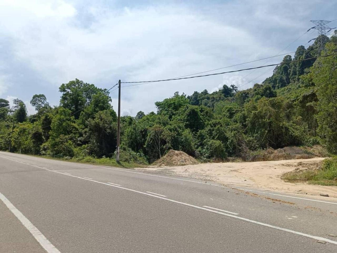 Tanah 36 Ekar Bukit Takar Kemaman Freehold Open Title Tepi Jalan Utama