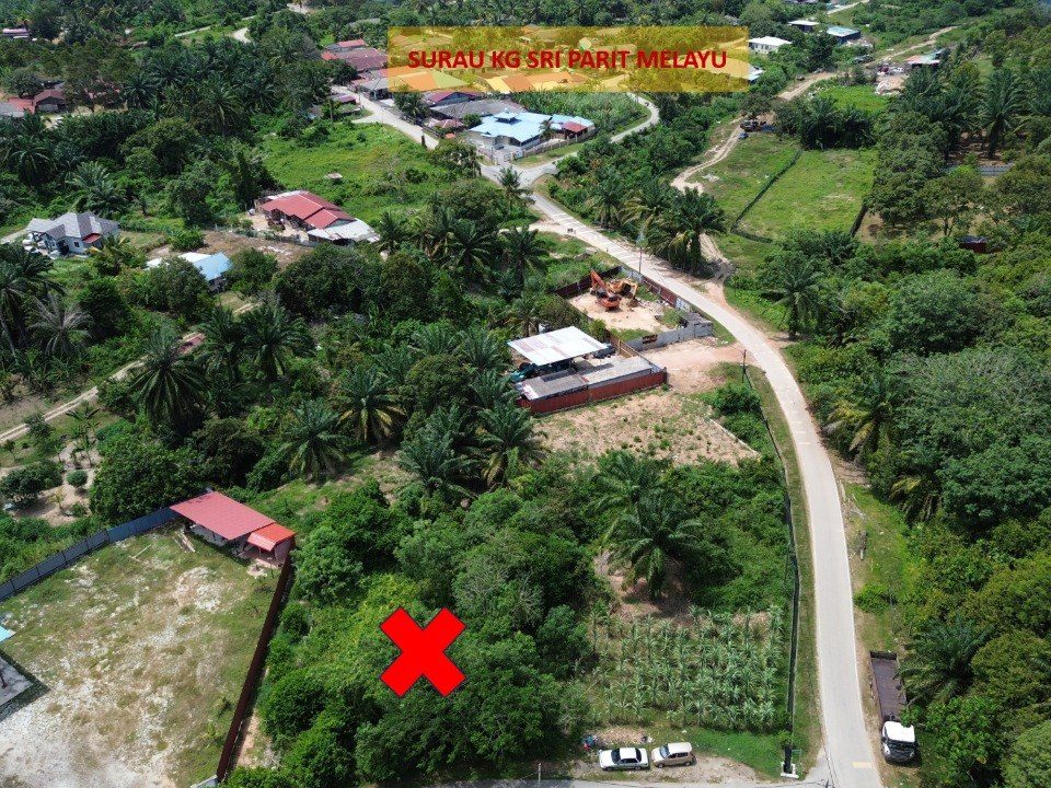 Tanah Lot Banglo 7,427 Kaki Persegi Kg Sri Parit Melayu Lukut