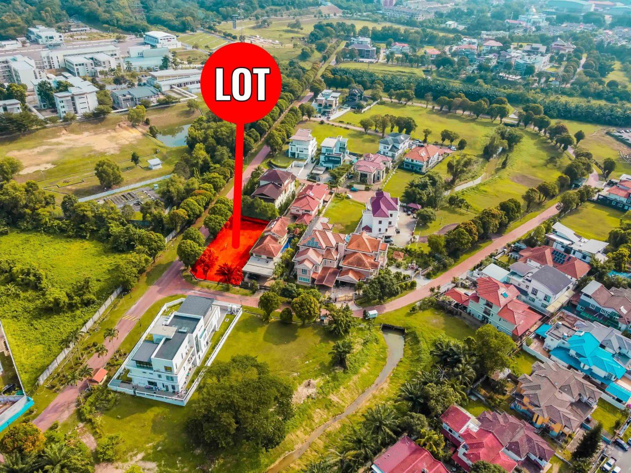 Tanah Banglo Corner 10,864 Kaki Persegi The Mines Seri Kembangan