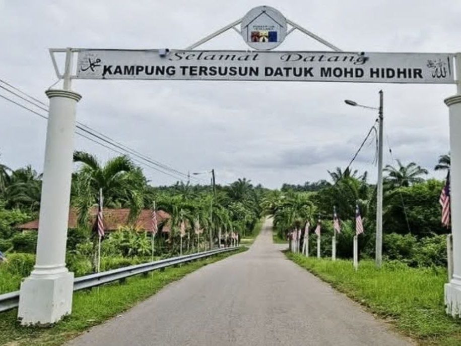 Tanah Lot Banglo 6,458 Kaki Persegi Lipat Kajang Jasin Melaka