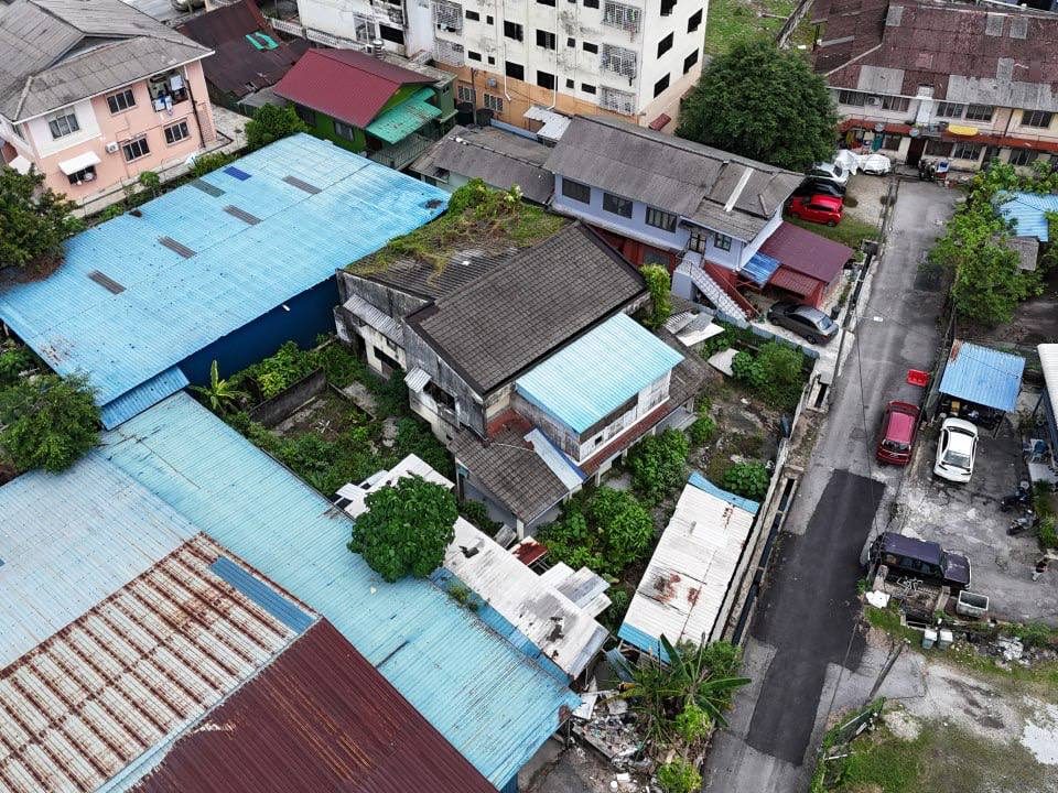 Tanah Kediaman Kampung Baru KL 7,840 Kaki Persegi Freehold