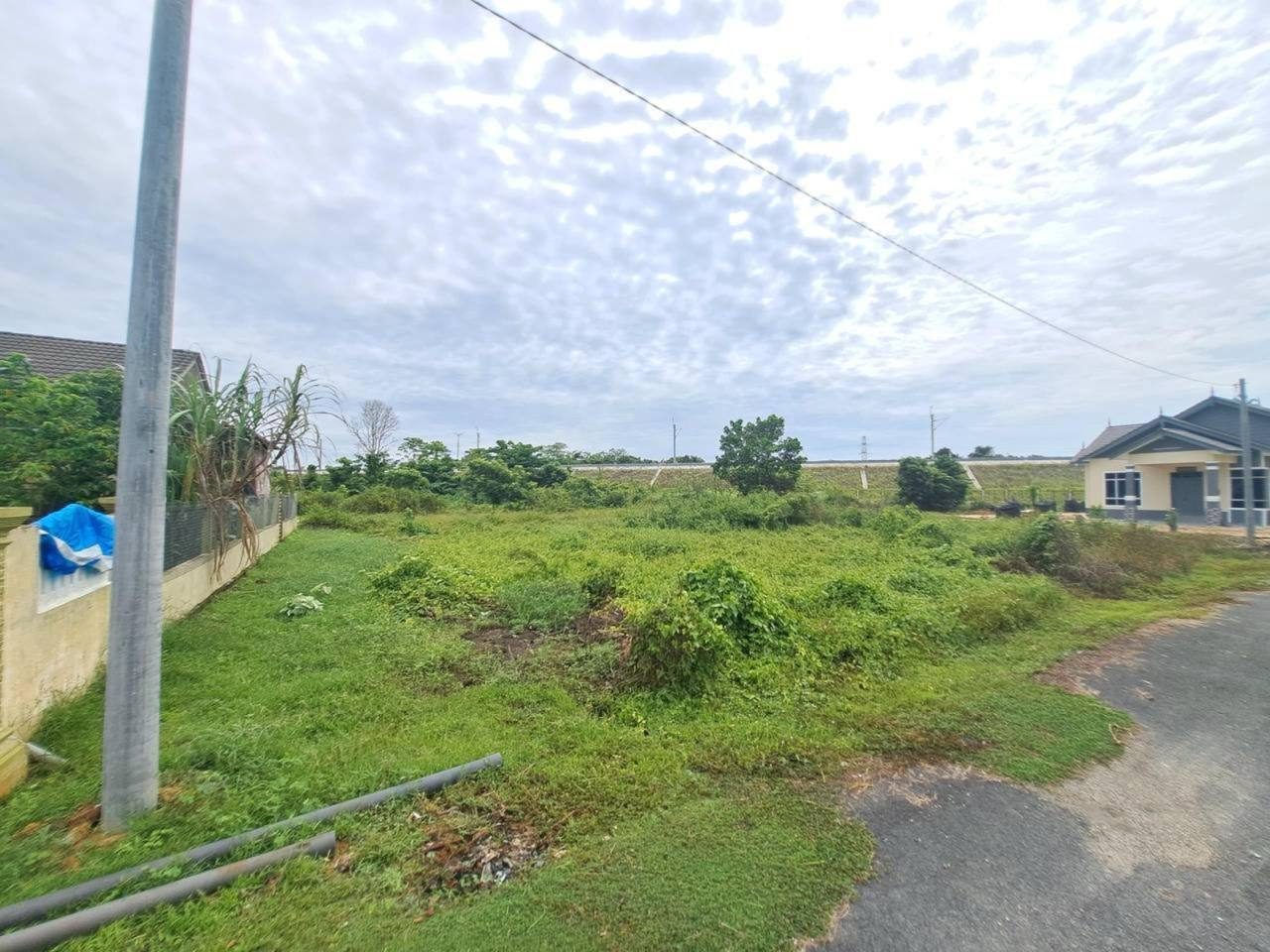 6 Lot Banglo 454 Meter Persegi Freehold Dungun Terengganu