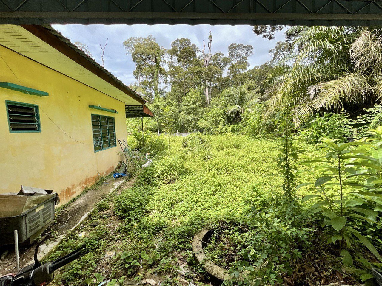 Rumah Dan Lot Tanah Pulau Betong Balik Pulau 10,050 Kaki Persegi Freehold