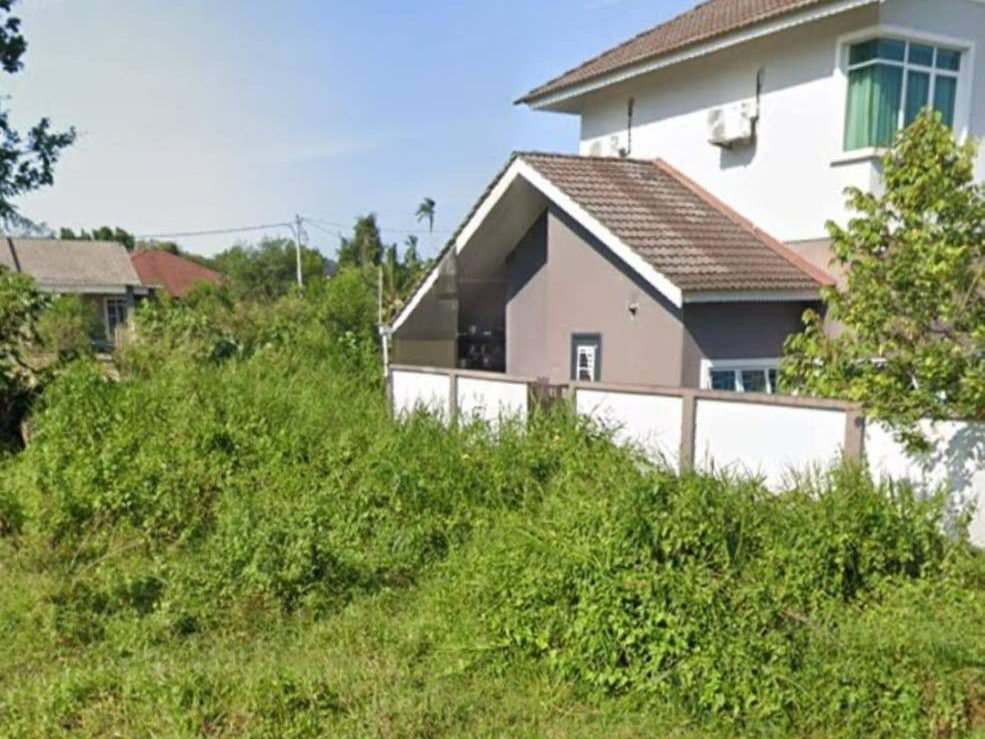 Lot Banglo Air Chukai Kemaman 380 M² Freehold Geran Individu