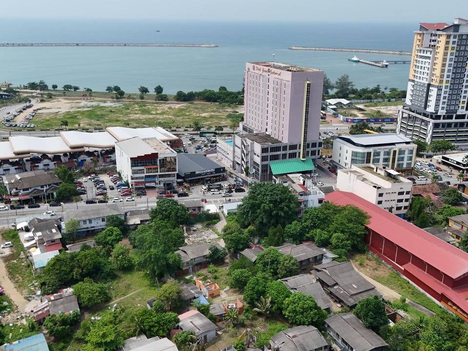 Tanah Bangunan 25,657 Kaki Persegi Freehold Open Title Kuala Terengganu
