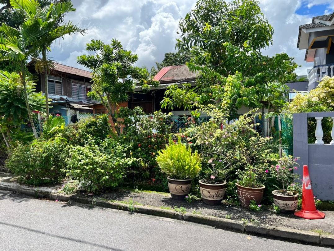 Tanah Lot Banglo 2,927 Kaki Persegi Gelugor Pulau Pinang Freehold