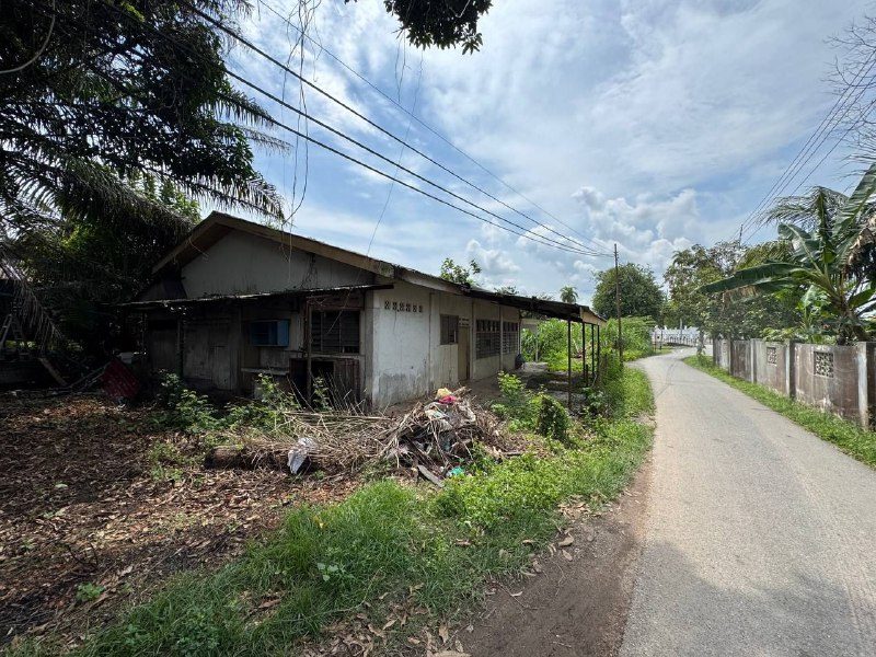Tanah Untuk Dijual Di Langgar Alor Setar Kedah 4,000 Kaki Persegi Lebih Dengan Rumah Pusaka