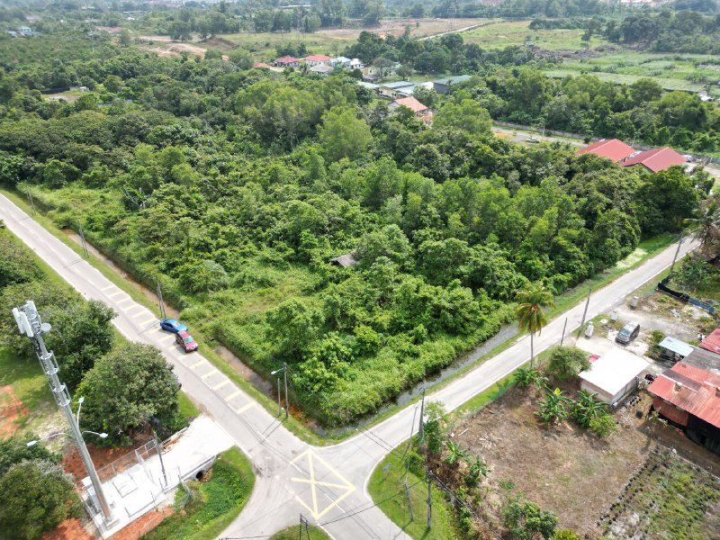 Tanah Lot Bangunan 10,882 Kaki Persegi Untuk Dijual Pulau Meranti Puchong Selangor