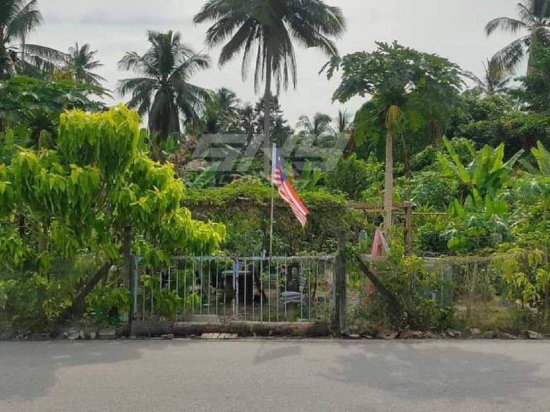 Lot Banglo Di Taman Koskam, Pongsu