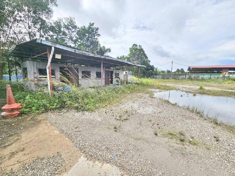 Tanah di Kawasan Perindustrian Teluk Kalong Kemaman
