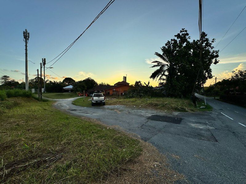 Tanah Lot Banglo 6,000 Kaki Persegi Kampung Melayu Subang Selangor