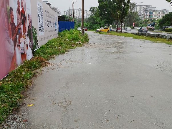 Tanah 4.2 Ekar Freehold Batu 10 Cheras Hulu Langat Selangor