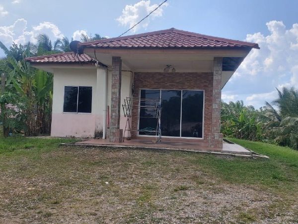 Tanah Lot Bersama Rumah 3 Bilik 2 Bilik Air Felda Chempelak Labis Johor